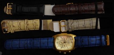 Invicta 14937 Lupah Special Edition 30M Set. In a set with 4 changeable bands. Flame-fusion 