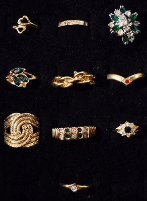 (10) Gold-Tone Rings. Sizes 1-9.75