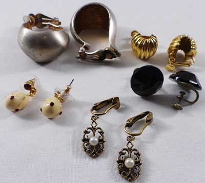 (5) Gold-Toned Earrings. Different variety