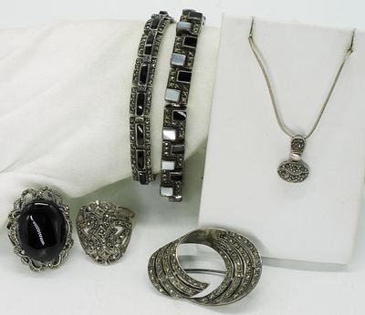 Marcasite, Onyx & Mother of Pearl 925 Set. Sterling marcasite, black onyx & mother of pearl 