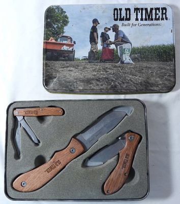 Old Timer 3PC Set In A Tin. Wood handles