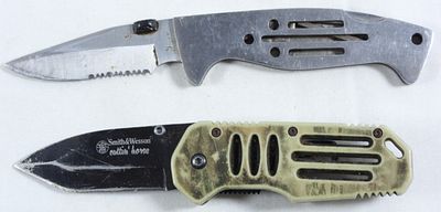 (2) One-Blade Pocket Knives. 1) Smith & Wesson Cutting' Horse. 2) Jaguar Pocket knife