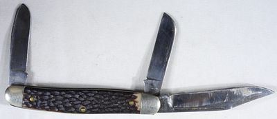 Kutmaster Utica Three-Blade Pocket Knife. Bid today!