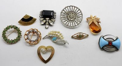 (10) Brooches. Bid With Us Today