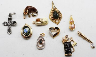 (10) Smaller Necklace Pendants. Very Cute