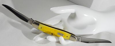 Case XX Muskrat Two-Blade Pocket Knife. Yellow handle.