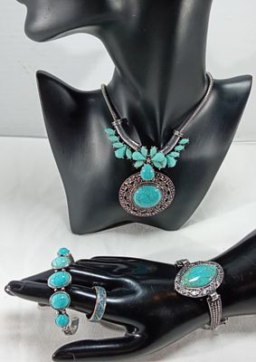 Silver-Tone Turquoise-Color Jewelry Set, 4 Pieces. Complete four-piece jewelry set featuring 