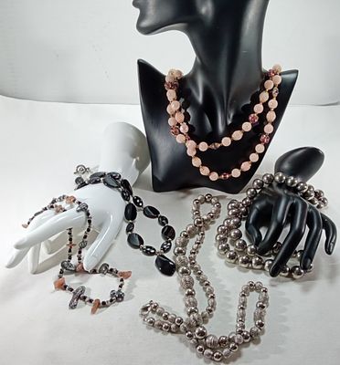 Mixed Beaded Necklace Lot, 5 Pieces Silver & Gold. Five-piece collection featuring varied beaded 