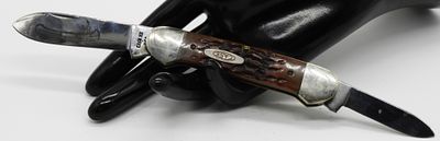 Case XX Canoe Knife, Jigged Bone Handle. This vintage Case XX canoe pattern folding knife 