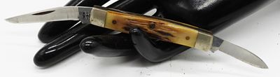 Case XX Trapper Pocket Knife. Classic Case XX two-blade trapper pattern with beautiful amber 