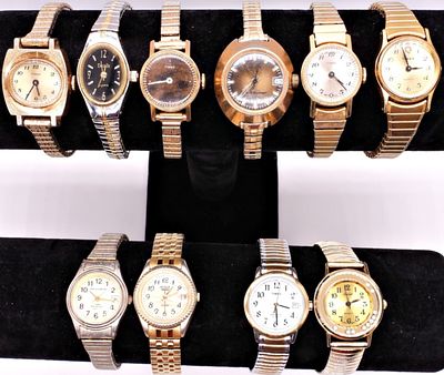 Lot of 10 Stretch Band Watches. A collection of 10 stretch band watches in mixed gold tone and 