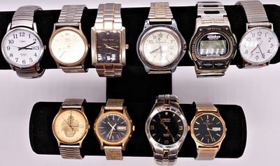 Lot of 10 Vintage Watches, Mixed. A substantial collection of ten watches spanning multiple 