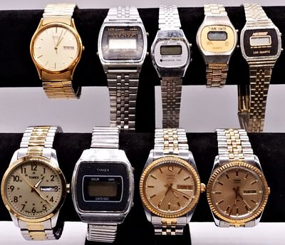 Vintage Timex and Seiko Watch Lot. A substantial collection of vintage quartz watches, the 