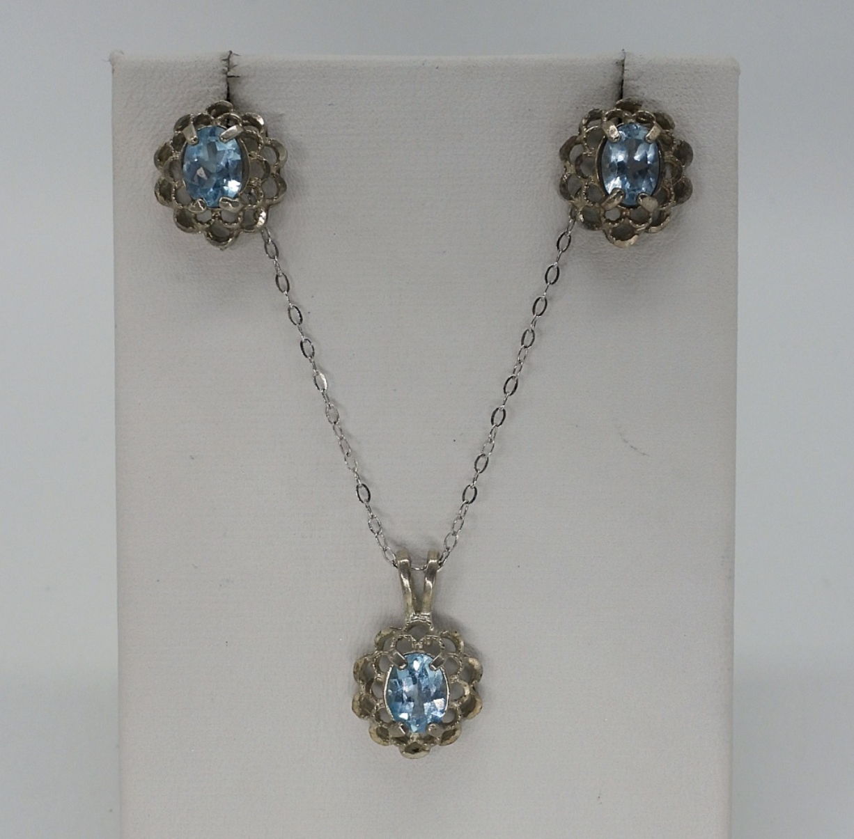 Blue Topaz 925 Necklace & Earring Set