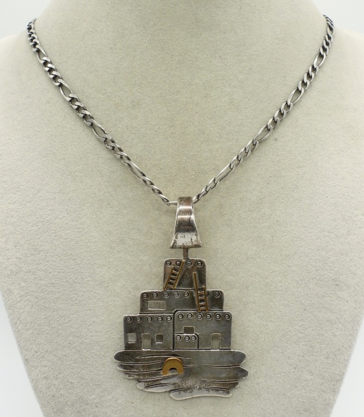Navajo Artist, Mike Smith 925 Pendant