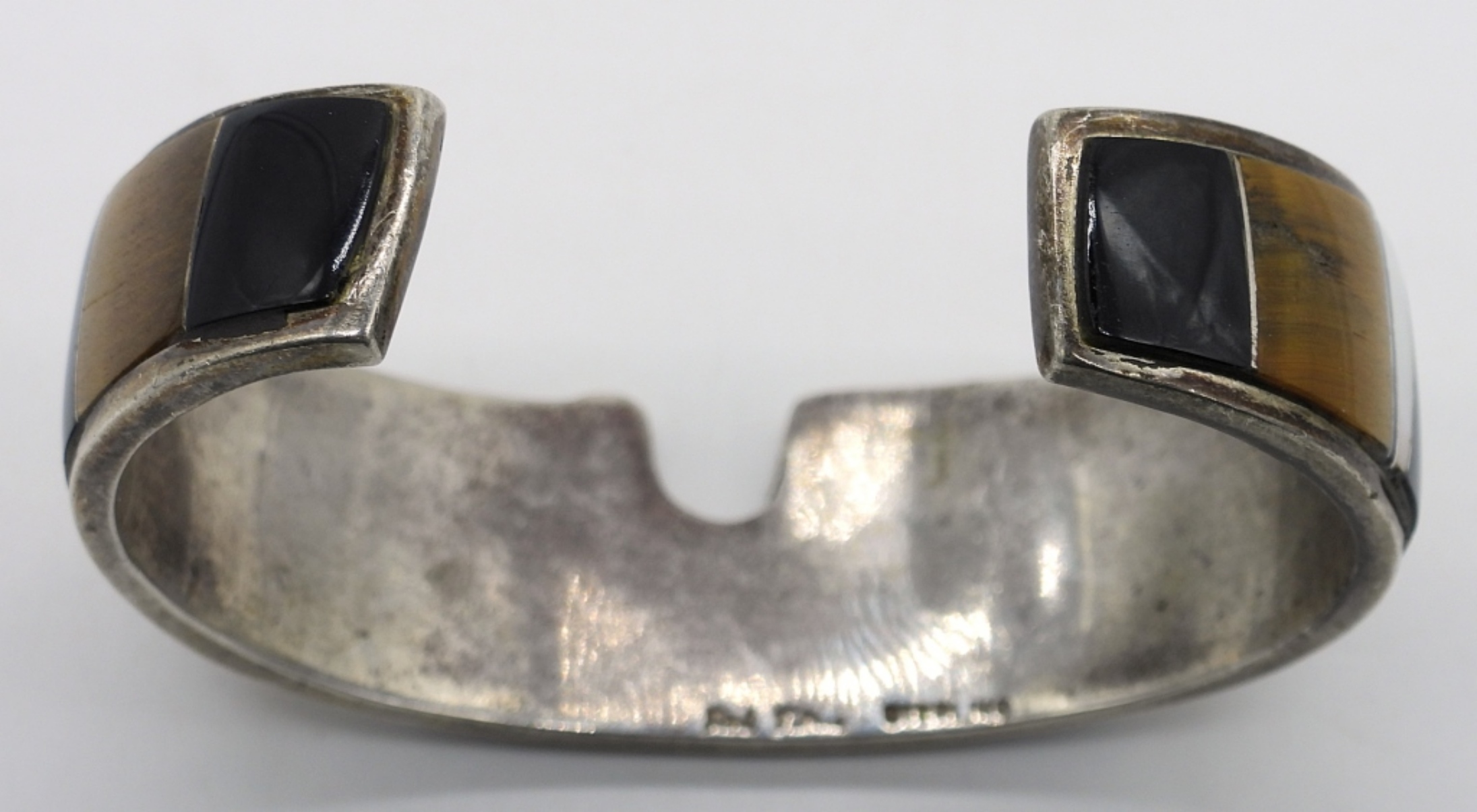 Navajo Sterling Bear Gemstone Inlay Cuff