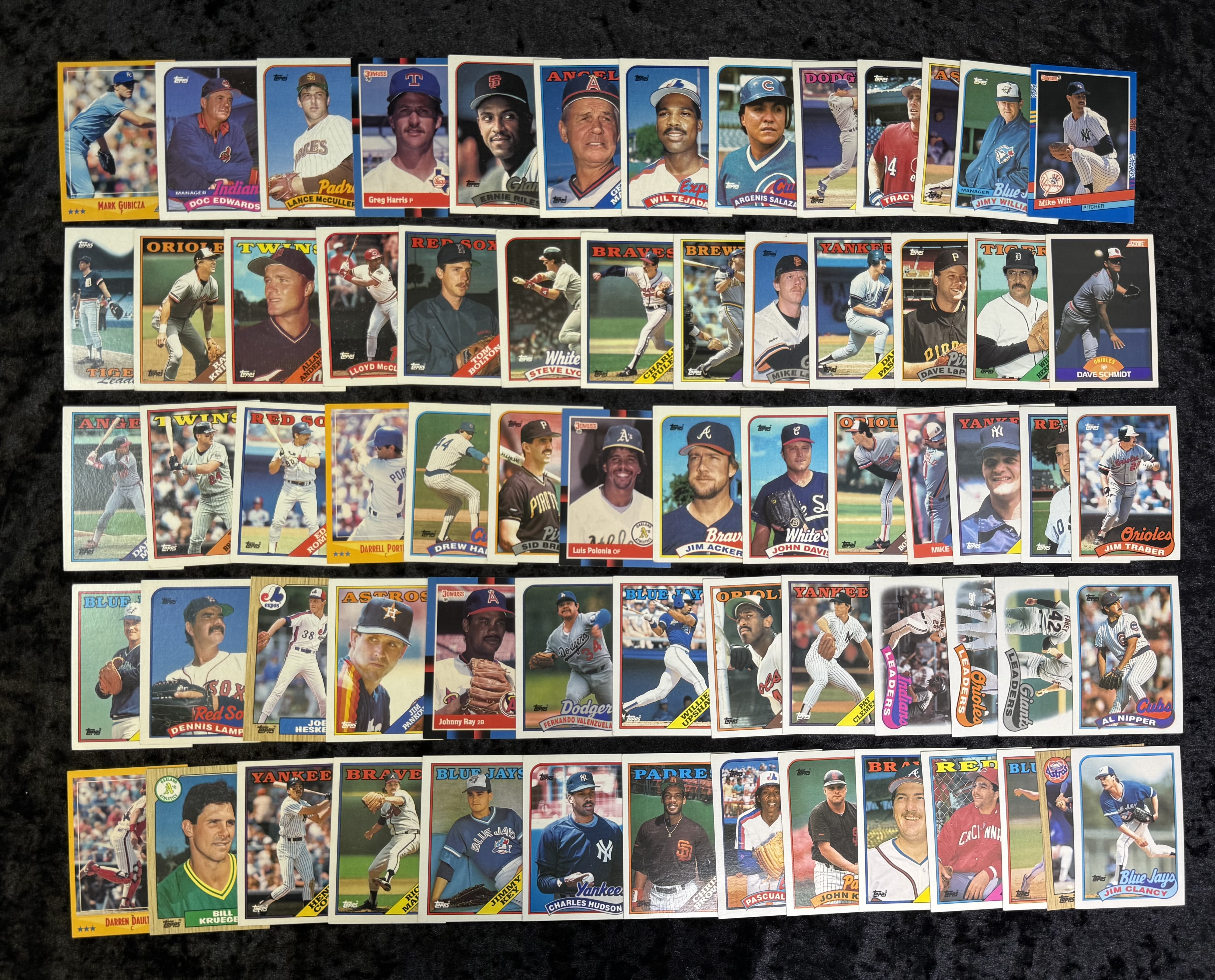 Lot of 60+ Vintage Baseball Cards