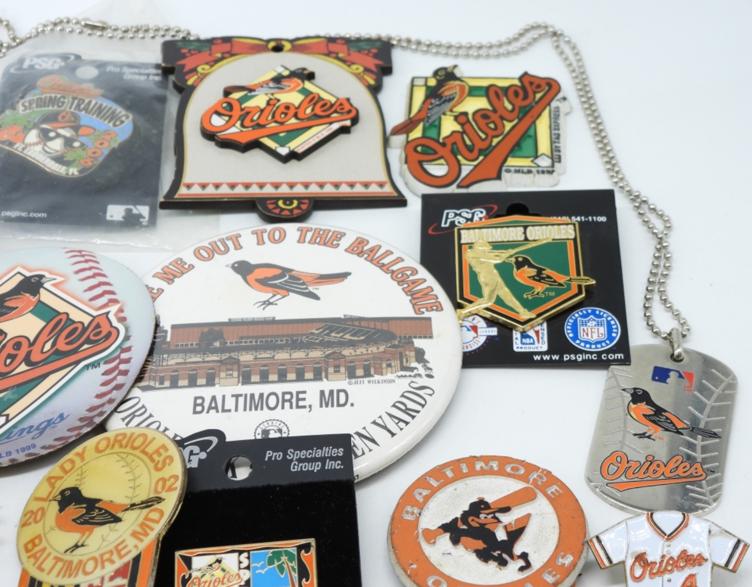 Baltimore Orioles Memorabilia Lot Pins Bracelets