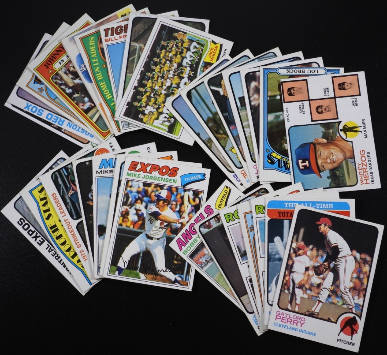 Lot of 30 1970s Topps Baseball Cards