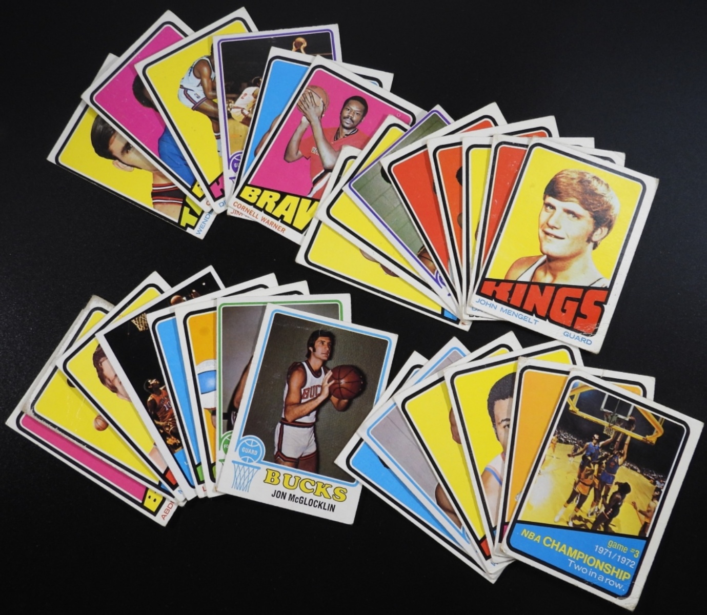 28 1970s Topps Basketball Cards Mixed Lot