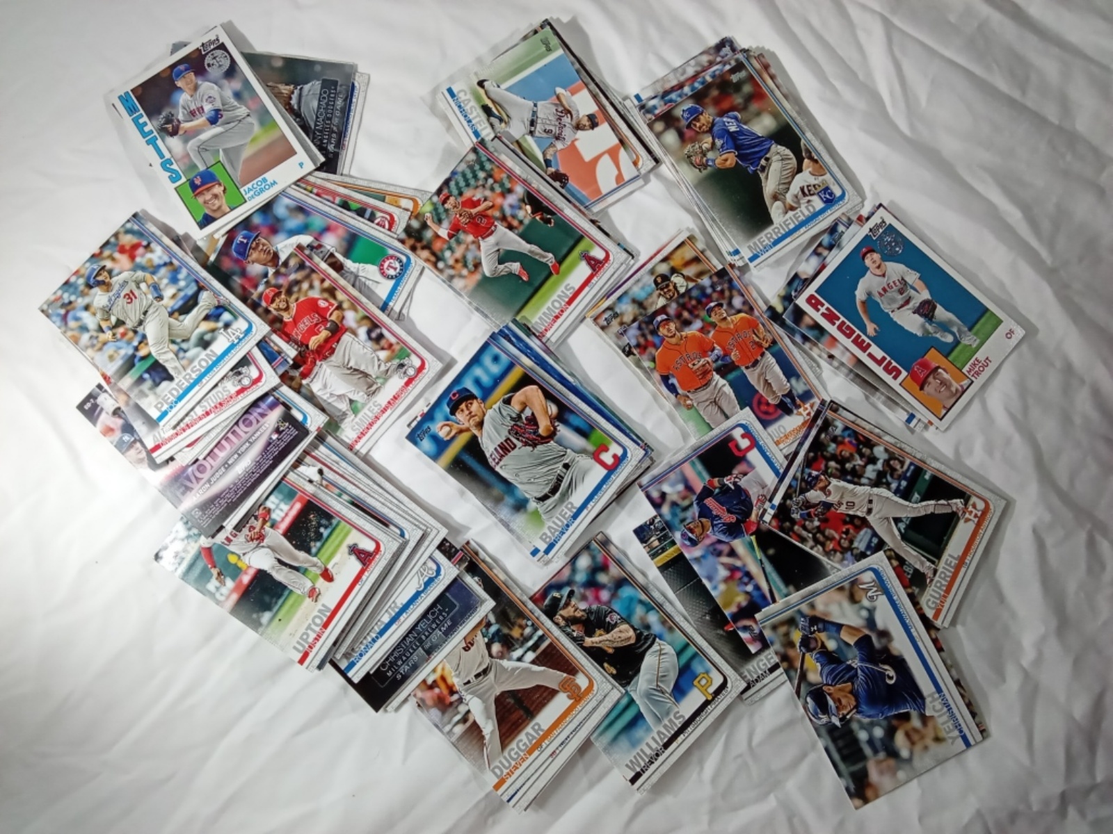 50+ 2019 Topps Baseball Cards Judge Trout