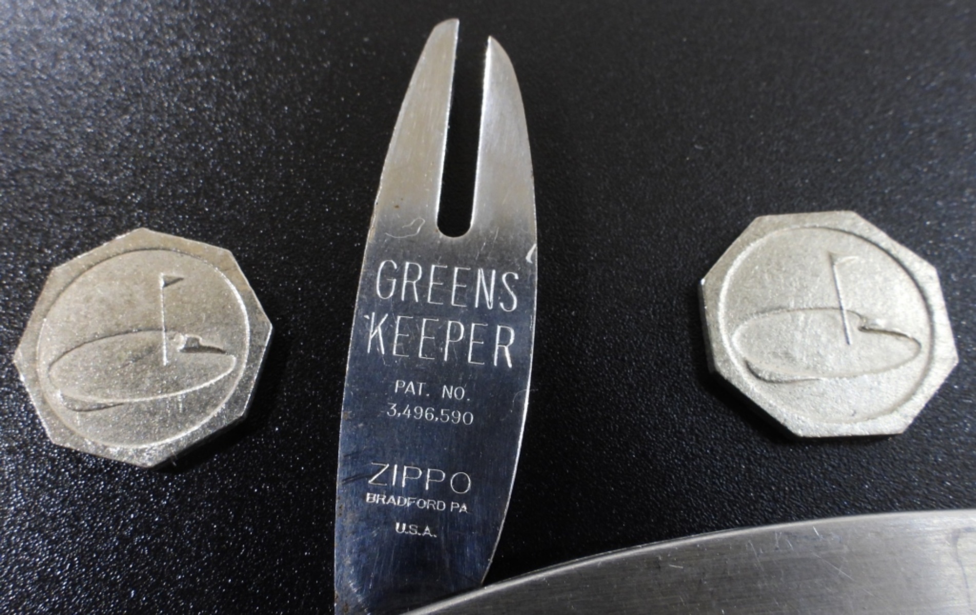 Zippo Greens Keeper Lighter & Golf Marker Set
