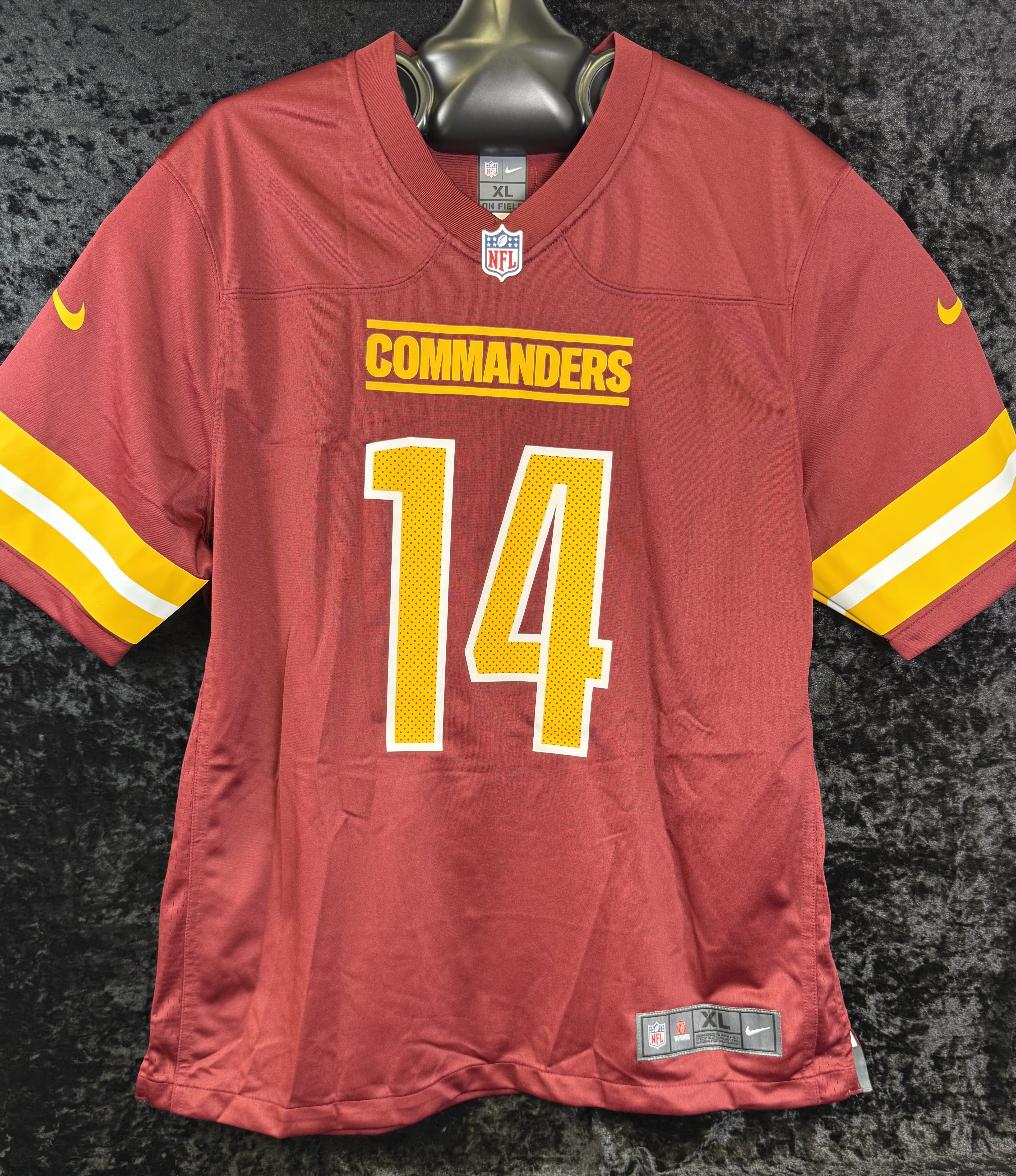Sam Howell Signed Commanders Jersey #14 Beckett