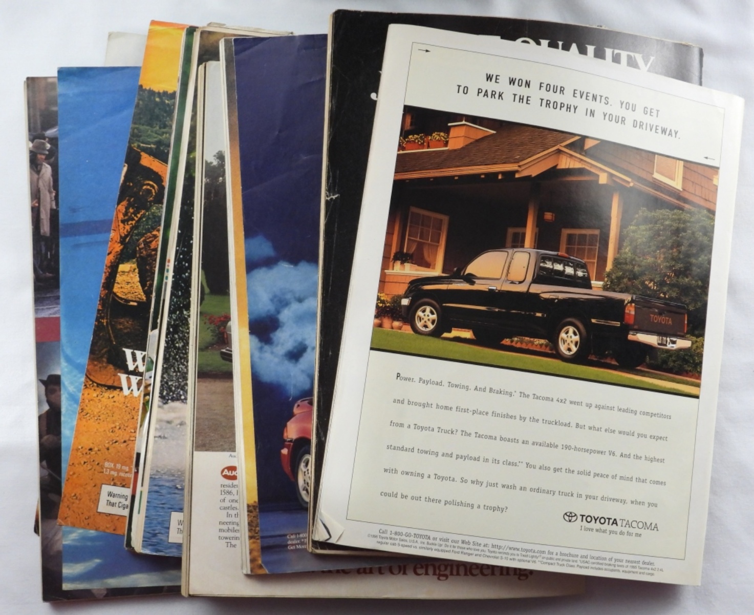 (8) Sports Illustrated Magazines