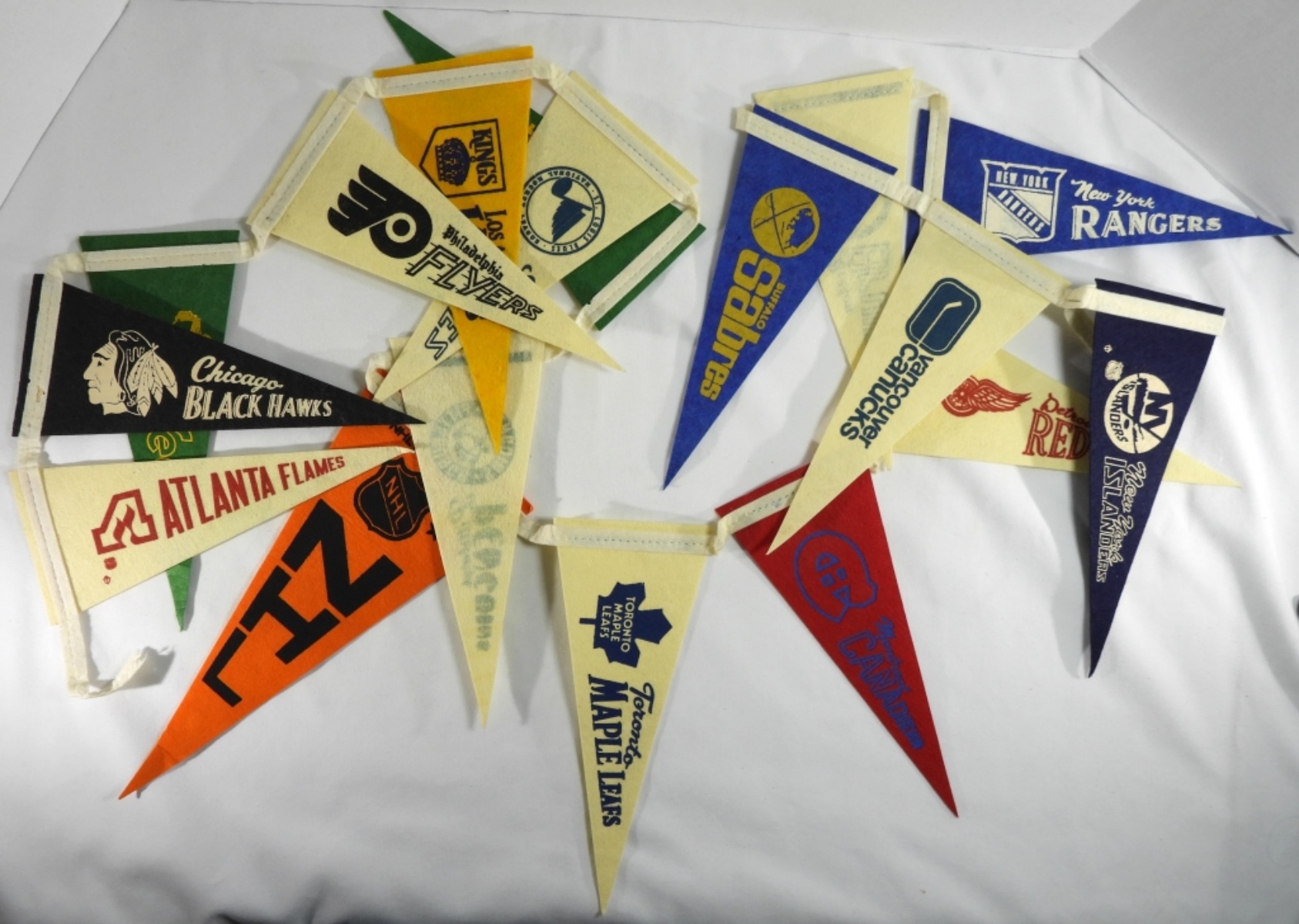 NHL Hockey Pennant String