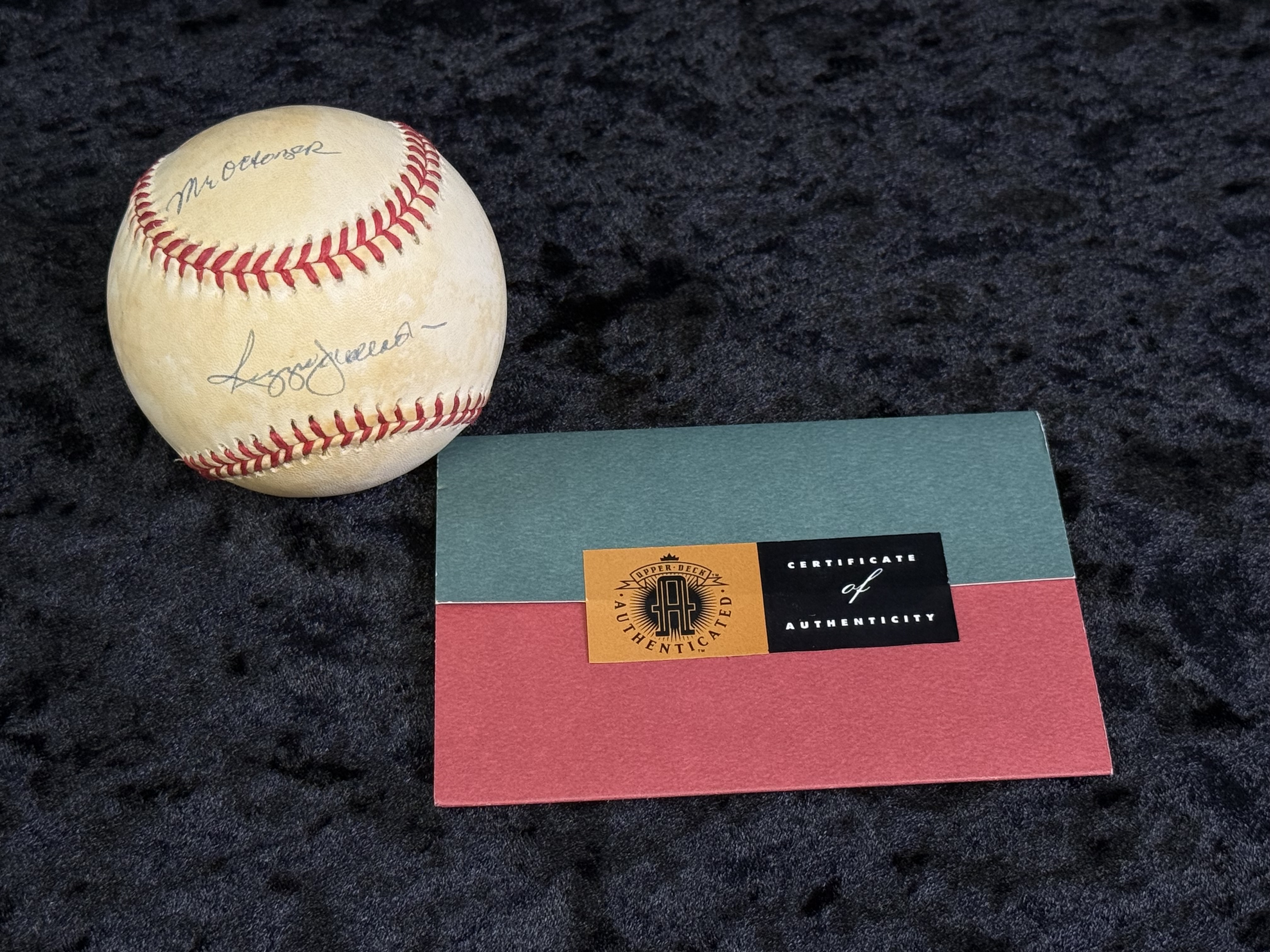 Reggie Jackson Signed Baseball Upper Deck COA