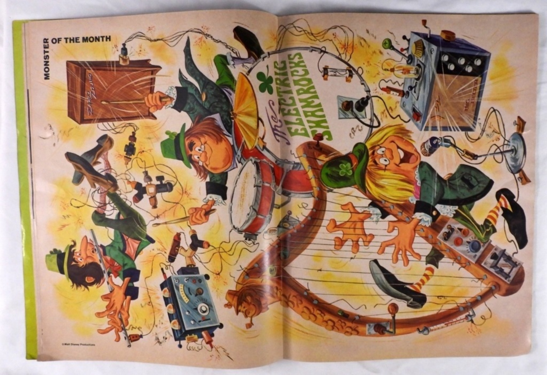 Wonderful World of Disney Magazine Gulf Oil 1970s