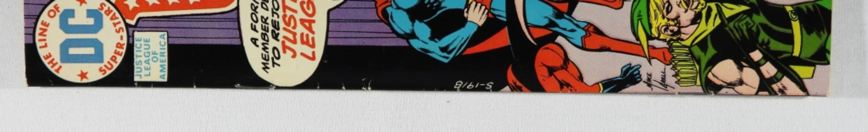 Justice League of America #117 1975 DC Raw