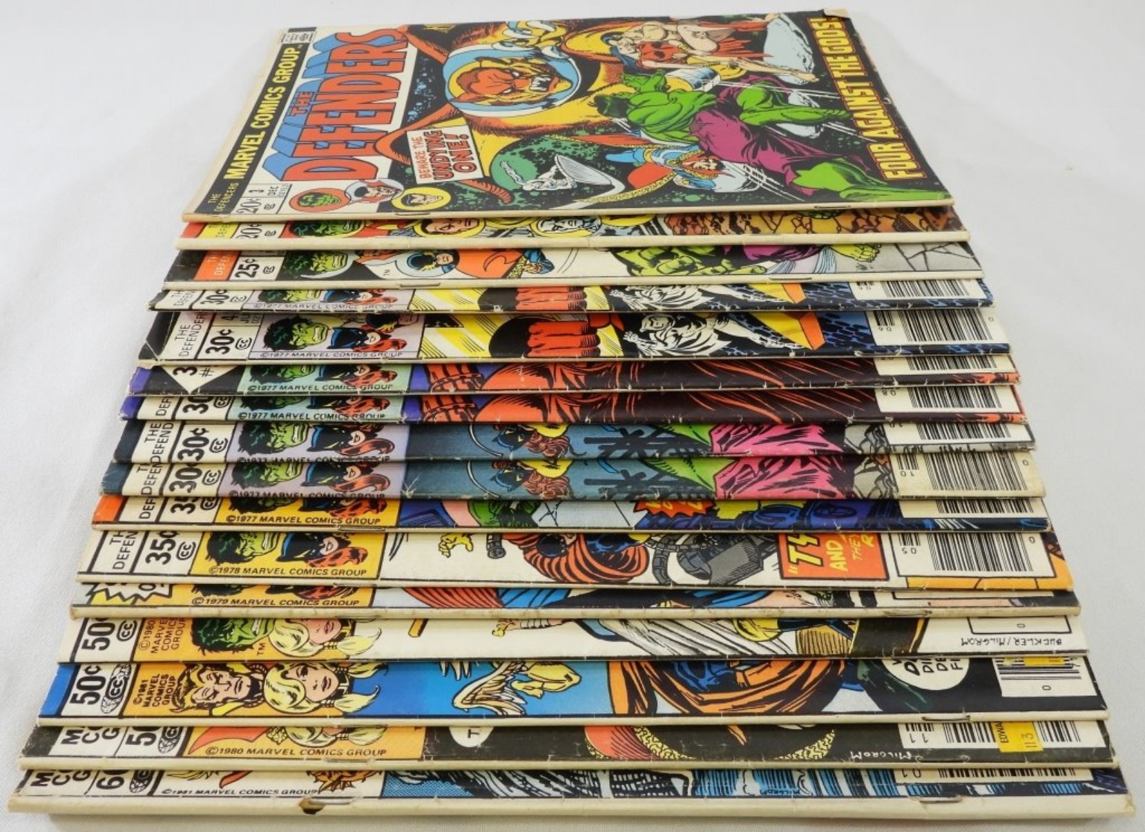 (16) Mixed Lot Marvel The Defenders