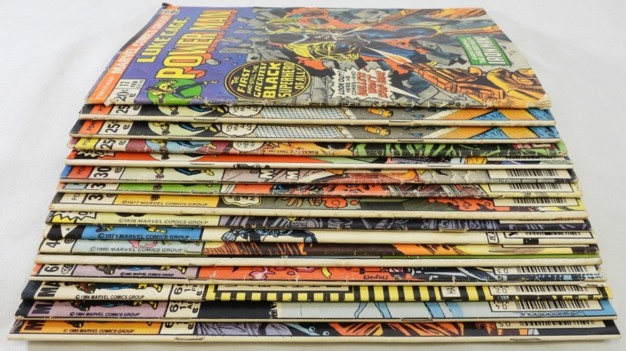 (16) Marvel Power Man Mixed Lot