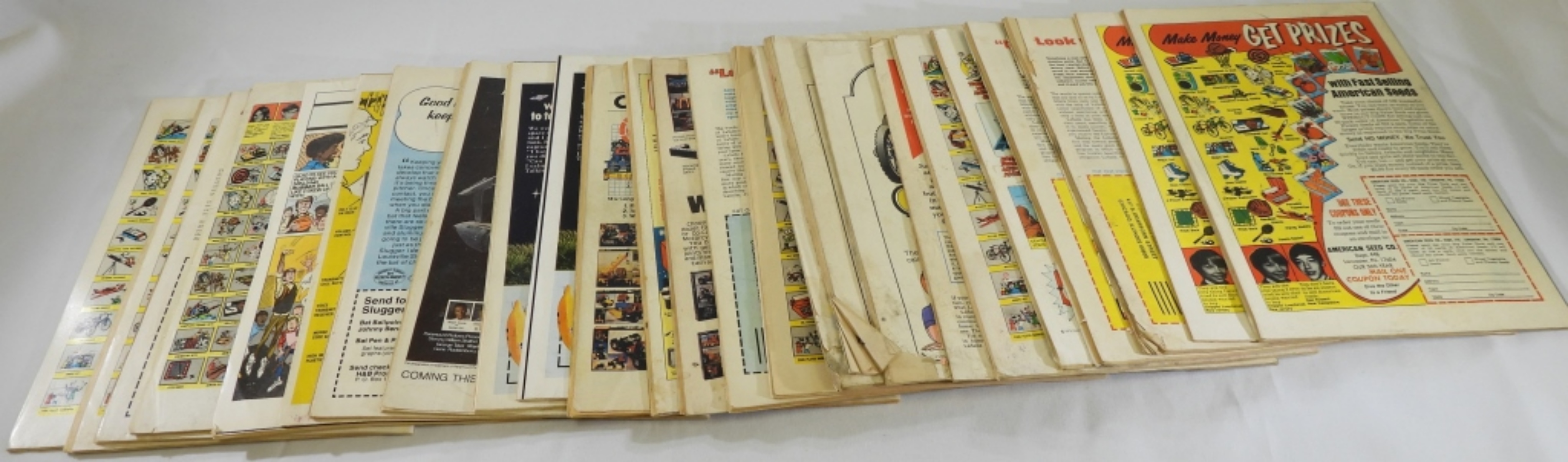 (25) Large Marvel The Avengers Lot