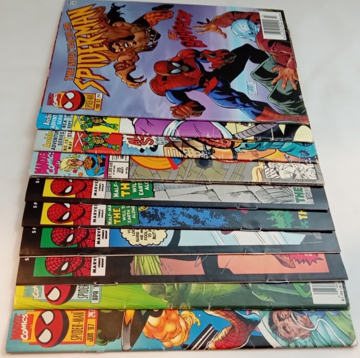 (2) Archie (8) Marvel Comics