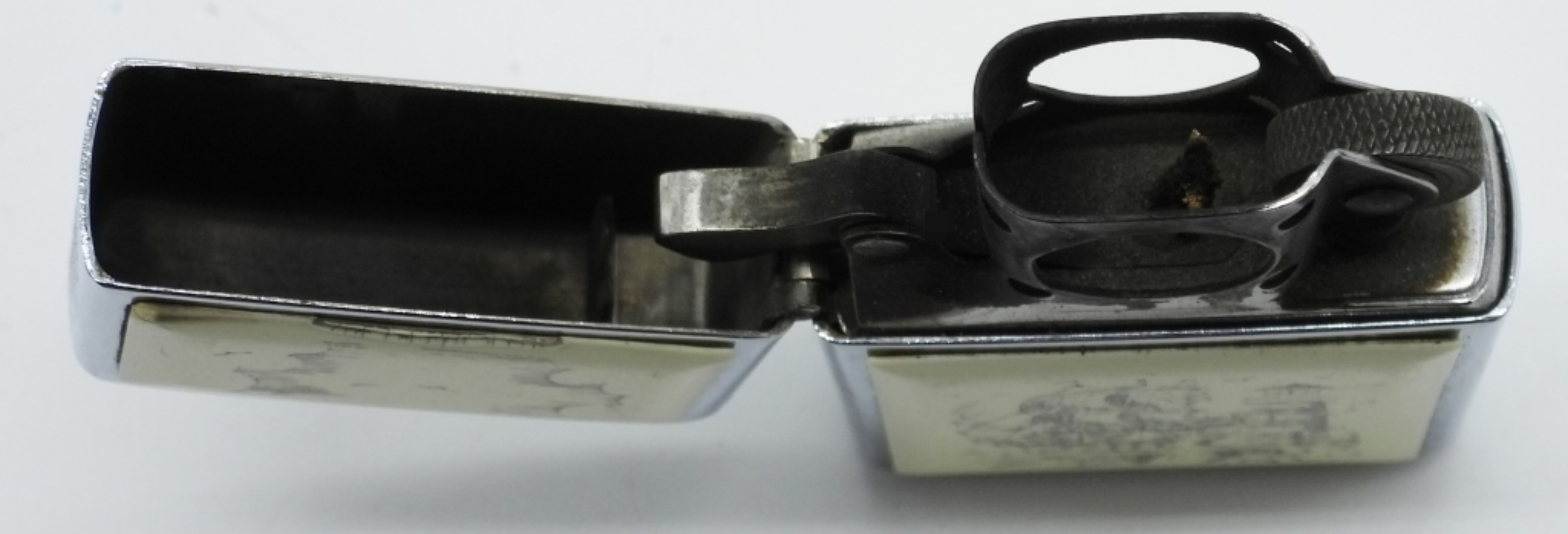 Zippo Scrimshaw Sailing Ship High Polish Chrome