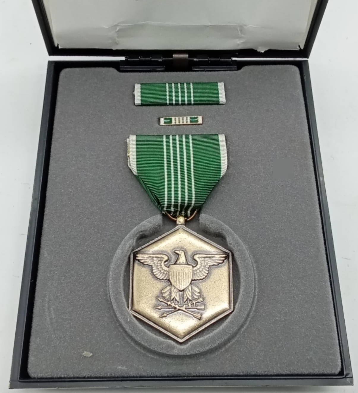 U.S. Army Commendation Medal Set With Ribbon Bar