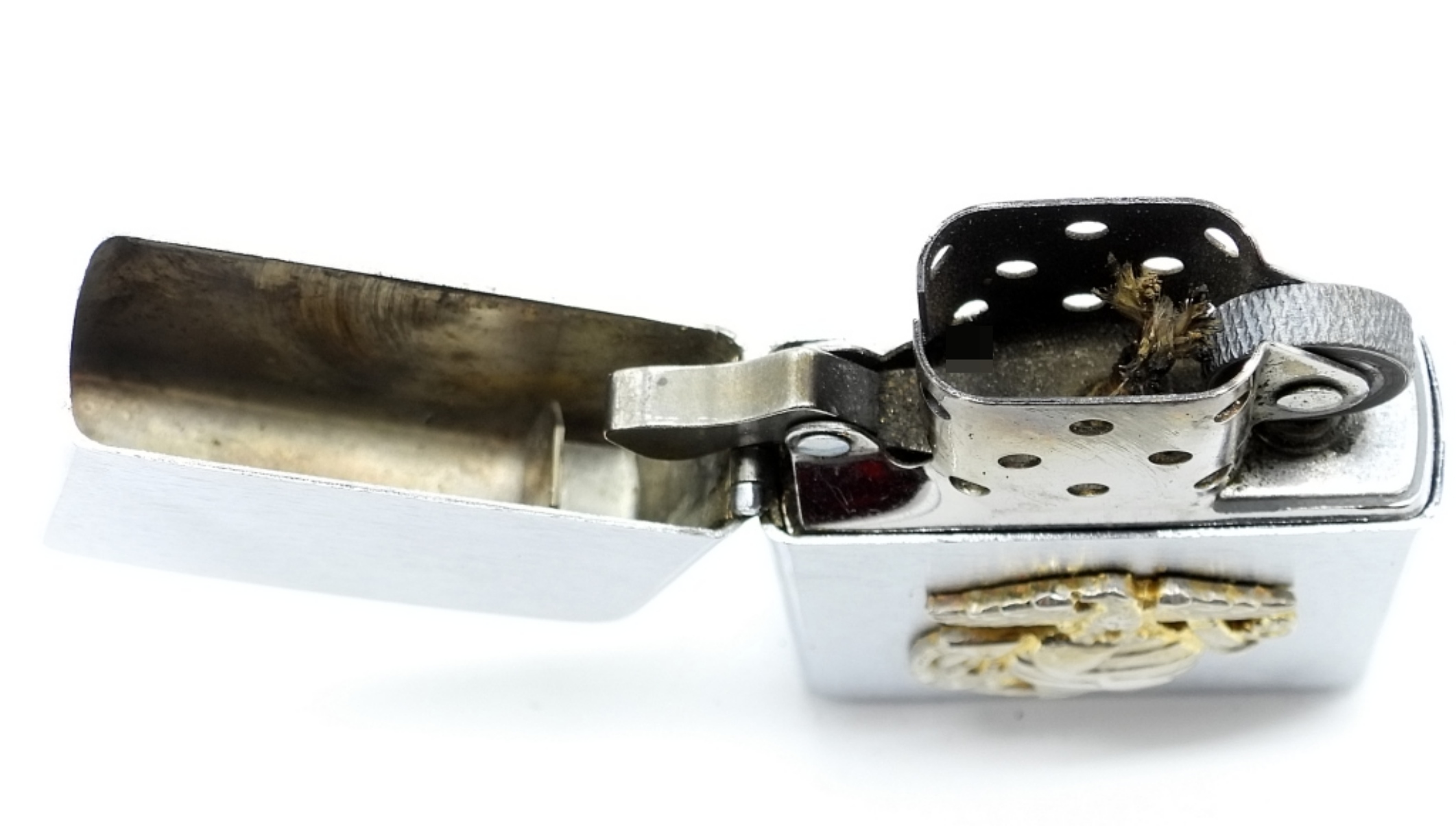 Zippo USMC Eagle Globe Anchor Lighter Chrome