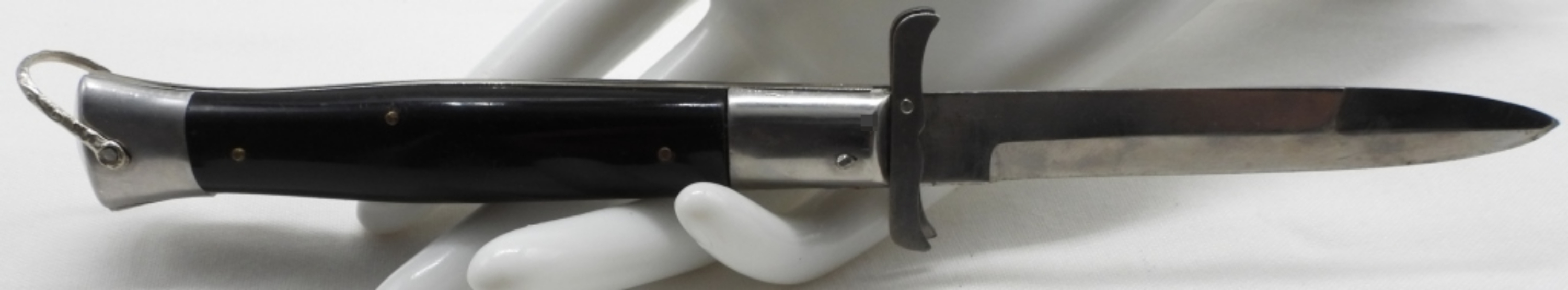 Rizzuto Stiletto Milano, Black Handle