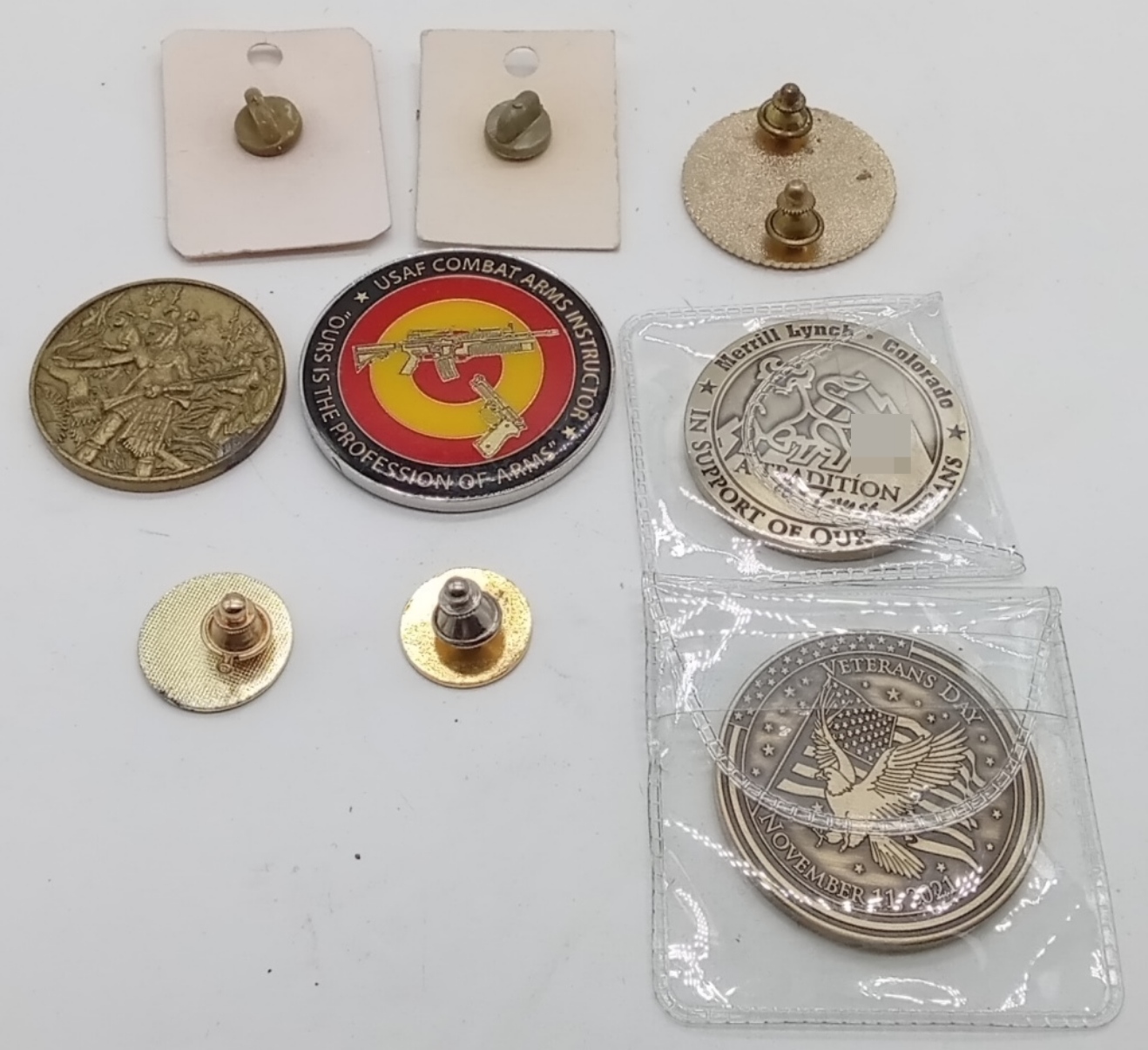 U.S. Military Medals and Unit Insignia Pin Set
