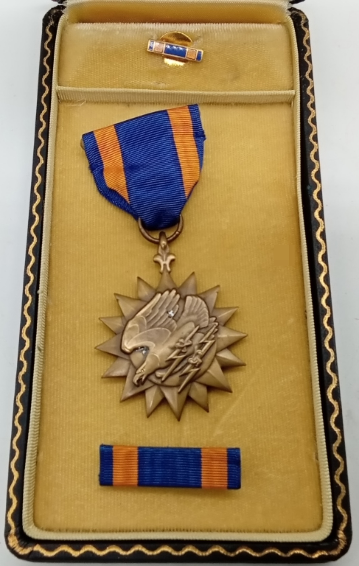 U.S. Army Air Medal with Original Issue Case
