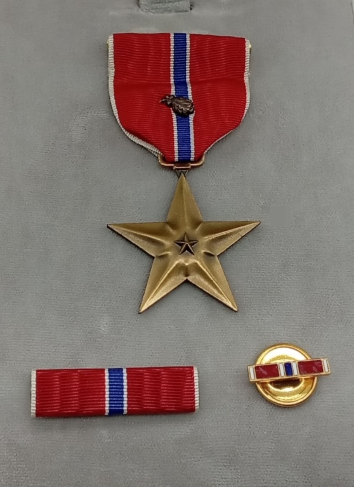 U.S. Bronze Star Medal with Original Case