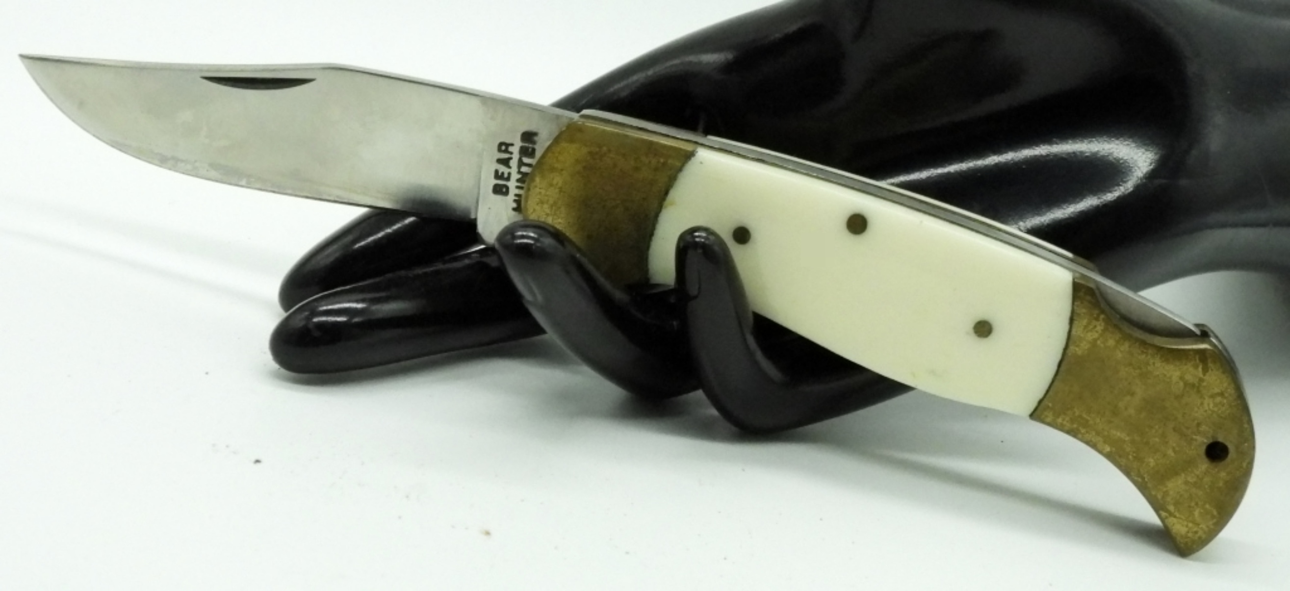 Bear Hunter Cougar Folding Knife with Box