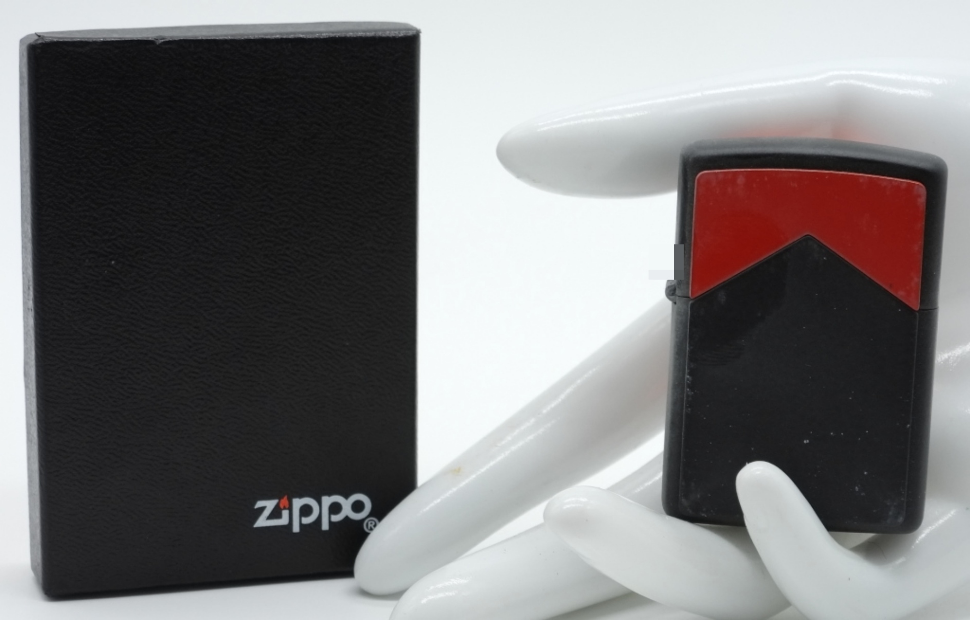 1994 Marlboro Red Roof Zippo Sealed
