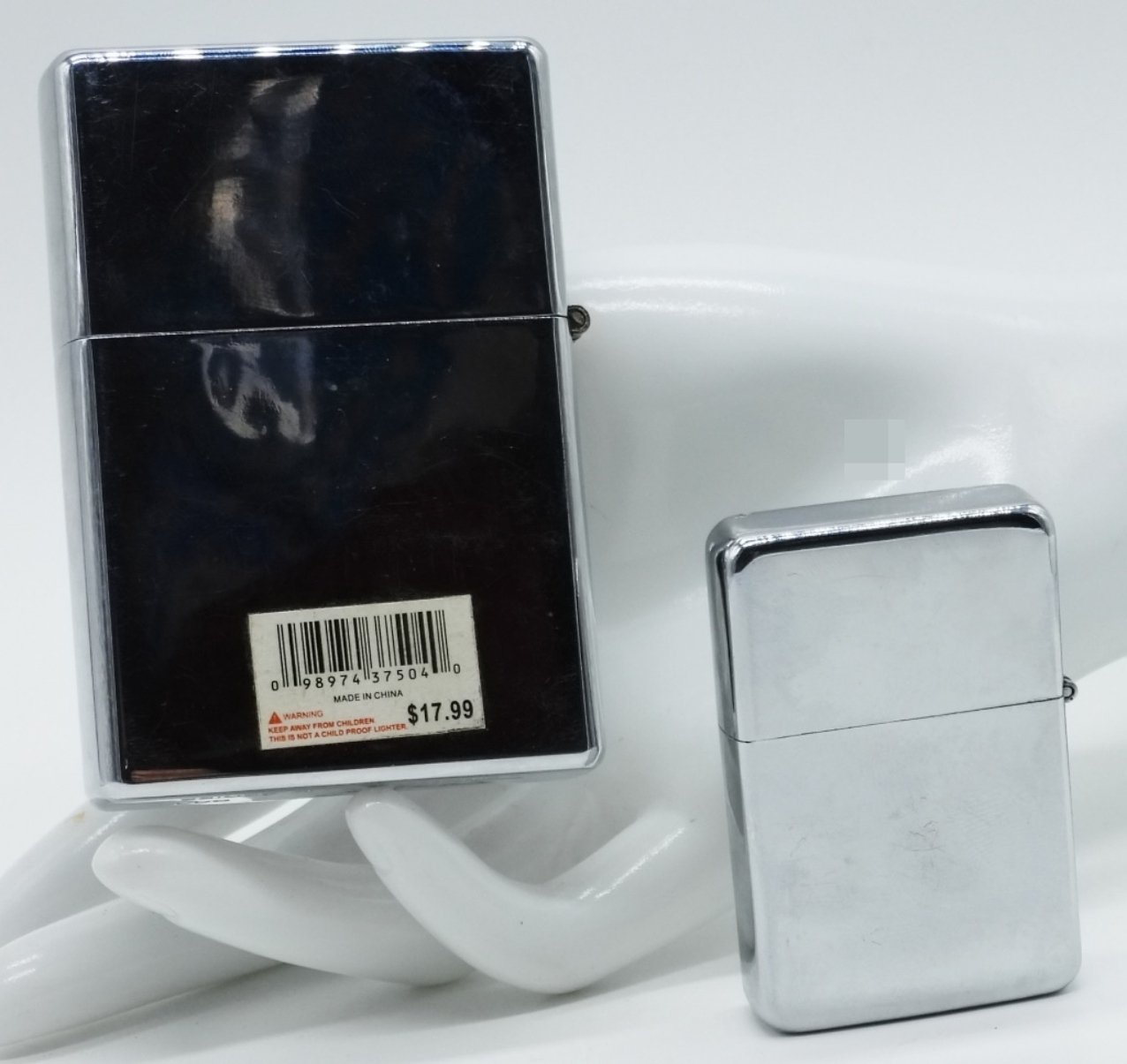 Star Chrome Lighters, 2 Pieces