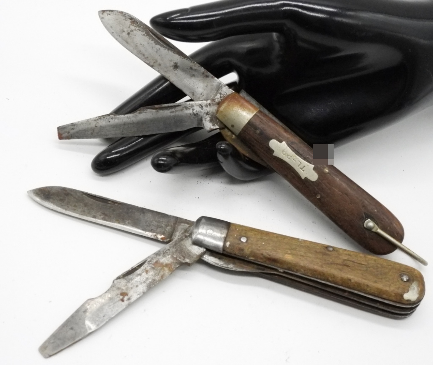 Vintage Camillus & Other Folding Pocket Knives