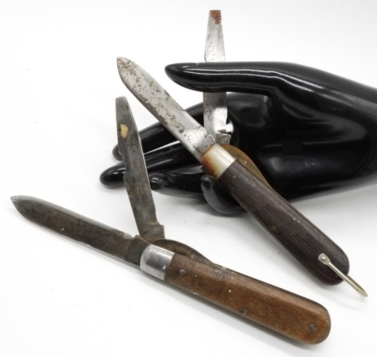 Vintage Camillus & Other Folding Pocket Knives