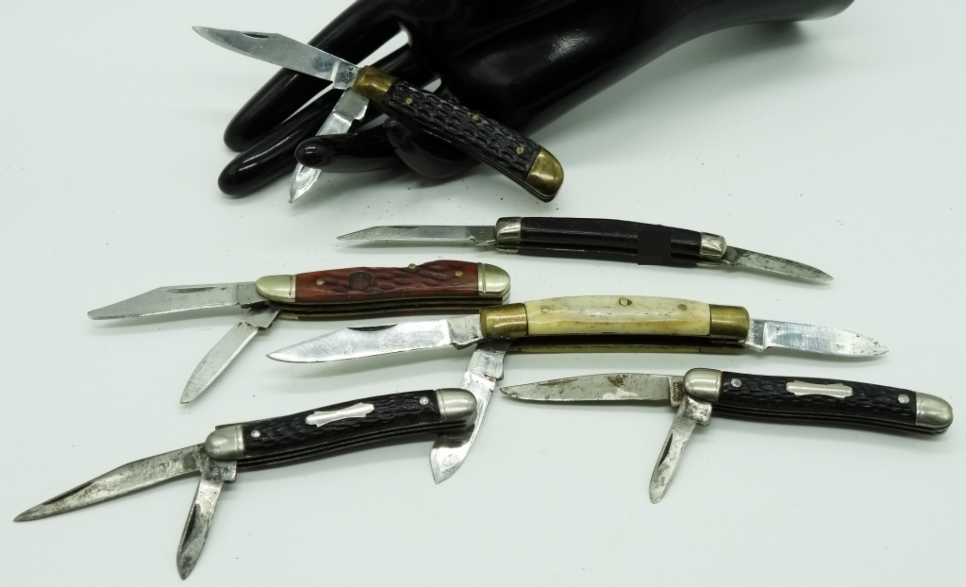 Collection of 6 Small Pocket Knives