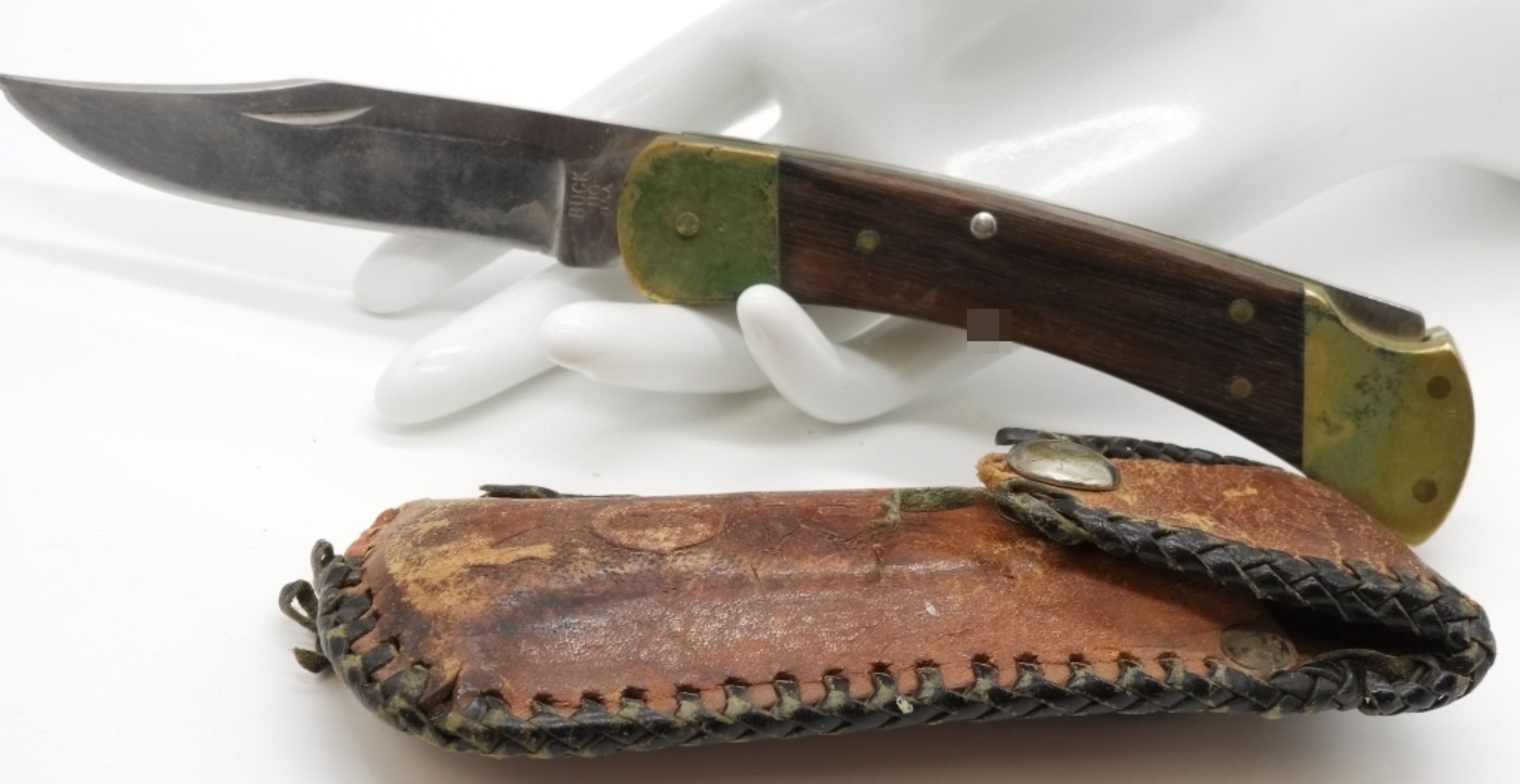 Buck Hunter Knife with Leather Sheath